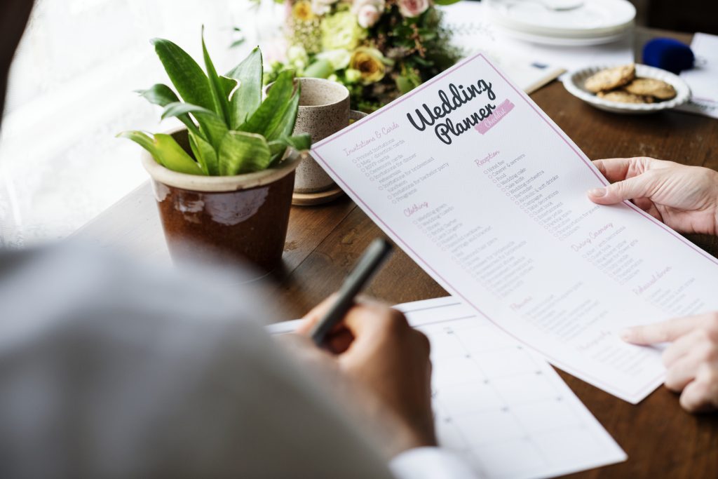 Elegant Yet Affordable How Do You Plan a Low Budget Wedding